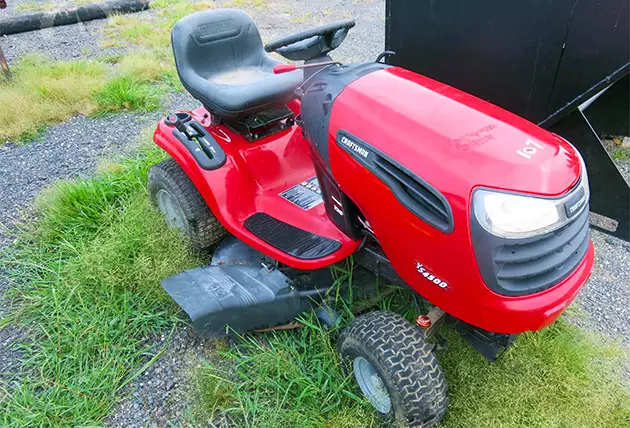 Craftsman YS4500 Lawn Tractor