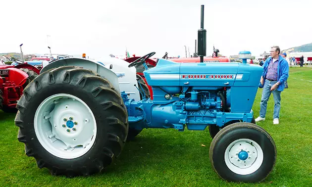 Ford 4000 Utility Tractor