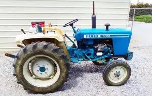 Ford 1700 Tractor