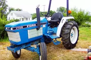 Ford 1720 Compact Utility Tractor