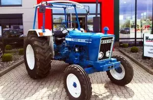 Ford 4600 Utility Tractor