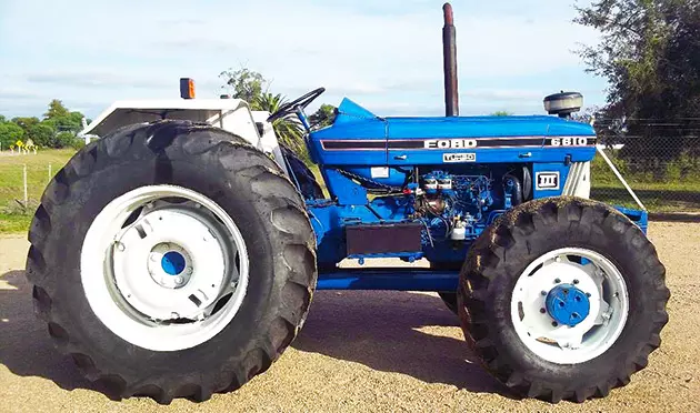 Ford 6610 utility tractor
