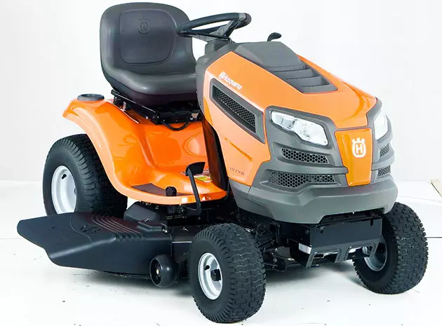 Husqvarna YTH21K46 Lawn Tractor