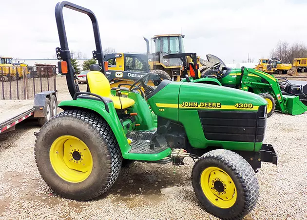 John Deere 4300 Compact Utility Tractor