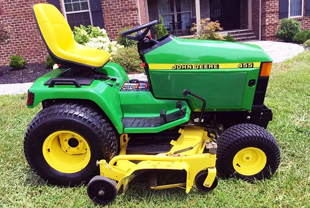 John Deere 455 Garden Tractor