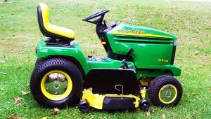 John Deere GX335 Garden Tractor