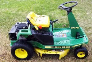 John Deere GX75 Riding Lawn Mower