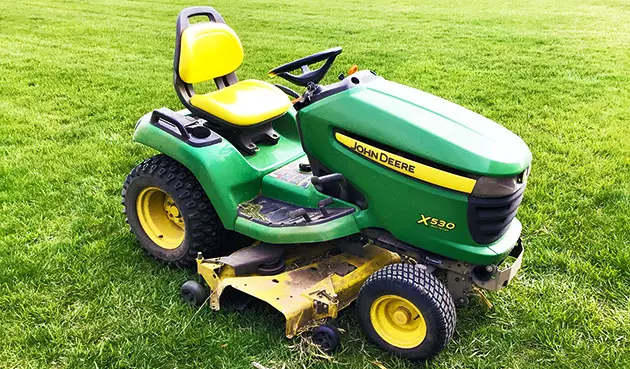 John Deere X530 Garden Tractor