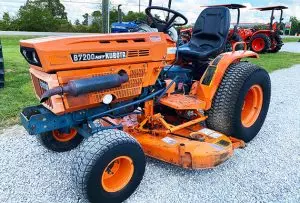 Kubota B7200 Compact Utility Tractor
