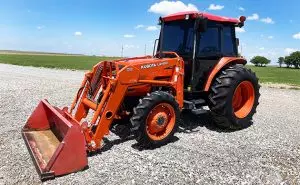 Kubota M6800 Utility Tractor