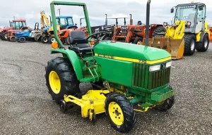 John Deere 770